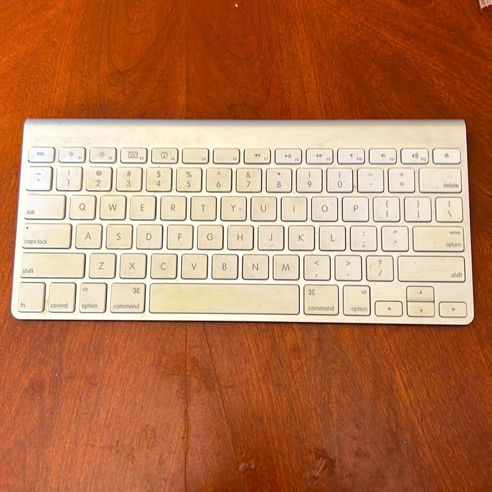 Apple Wireless Keyboard